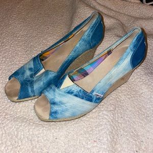 Toms Classic Wedge Pump